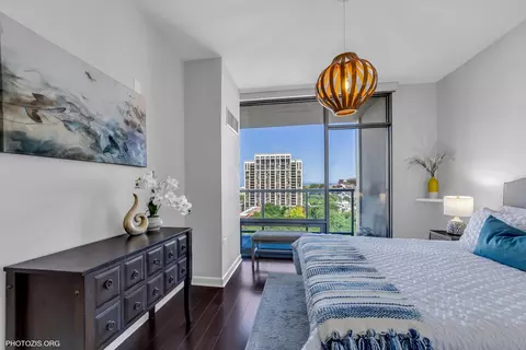 Bedroom - 100 E 14th St #903, Chicago, IL 60605 photo 2 of 2