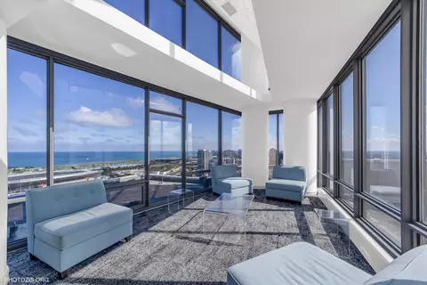View/Area - 100 E 14th St #903, Chicago, IL 60605 photo 6 of 6
