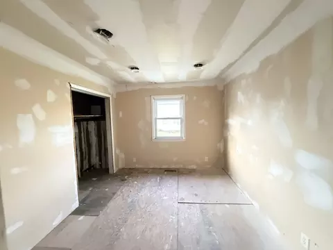Bedroom - 101 5th St, Carmi, IL 62821 photo 1 of 5