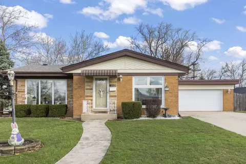 2345 Boeger Ave, Westchester, IL 60154