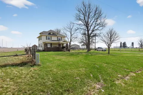 Exterior - 78 E 1180th St, Altona, IL 61414 photo 3 of 14
