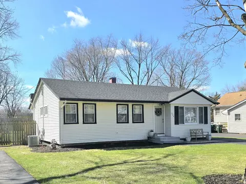 344 Douglas Rd, Batavia, IL 60510