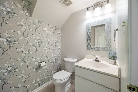 Bath - 620 Beaver Ct, Naperville, IL 60563 photo 1 of 3