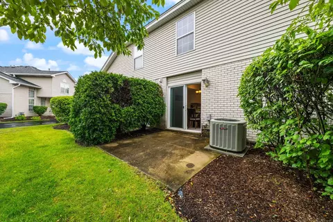 Exterior - 620 Beaver Ct, Naperville, IL 60563 photo 3 of 4