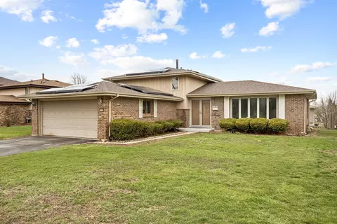 5916 W 127th St, Alsip, IL 60803