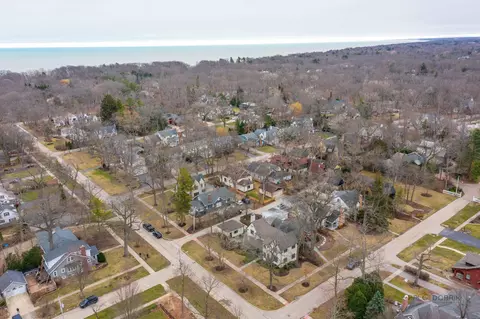 View/Area - 249 E Sheridan Pl, Lake Bluff, IL 60044 photo 3 of 7