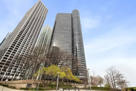 155 N Harbor Dr #2309, Chicago, IL 60601