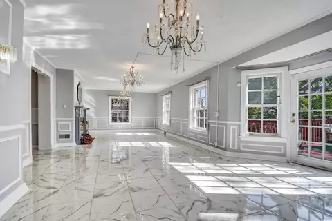 Living - 2001 W 103rd St, Chicago, IL 60643 photo 3 of 6