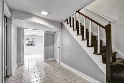 Entry Way - 2001 W 103rd St, Chicago, IL 60643 photo 4 of 4