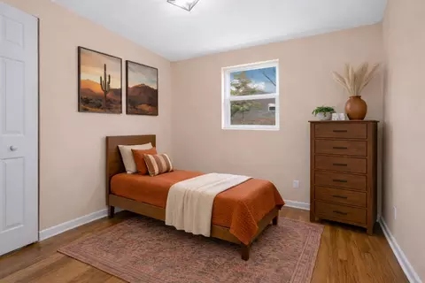 Bedroom - 5313 Cleveland Dr, Mchenry, IL 60050 photo 3 of 4