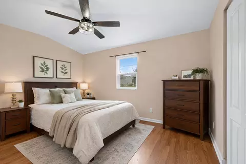 Bedroom - 5313 Cleveland Dr, Mchenry, IL 60050 photo 1 of 4