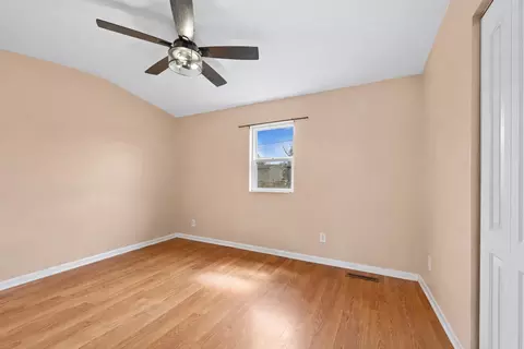 Bedroom - 5313 Cleveland Dr, Mchenry, IL 60050 photo 2 of 4