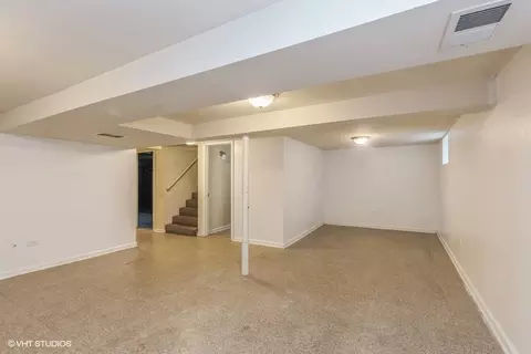 17948 Wentworth Ave, Lansing, IL 60438 photo 8
