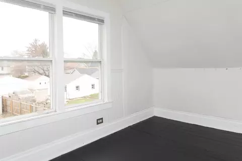Bedroom - 544 24th Ave, Moline, IL 61265 photo 3 of 6