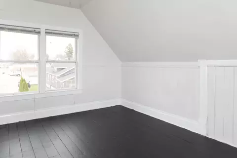 Bedroom - 544 24th Ave, Moline, IL 61265 photo 5 of 6