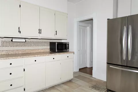 Kitchen - 544 24th Ave, Moline, IL 61265 photo 2 of 4