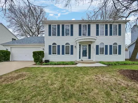 1911 Sapphire Ln, Aurora, IL 60506