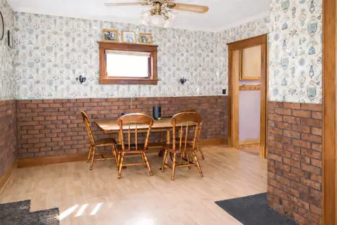Dining - 112 7th Ave, Sterling, IL 61081 photo 1 of 1