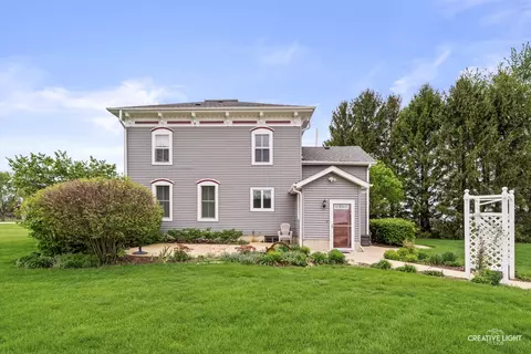 44 W698 Scott Rd, Sugar Grove, IL 60554
