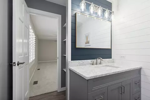 Bath - 13050 S Elizabeth Dr, Plainfield, IL 60585 photo 2 of 4