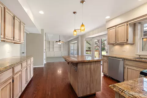 Kitchen - 13050 S Elizabeth Dr, Plainfield, IL 60585 photo 5 of 5
