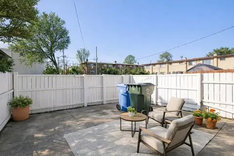 Exterior - 612 Maple Ct, Mount Prospect, IL 60056 photo 2 of 2