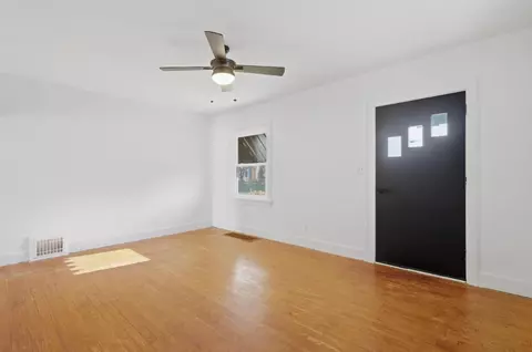 Living - 2633 16 St, Moline, IL 61265 photo 3 of 4