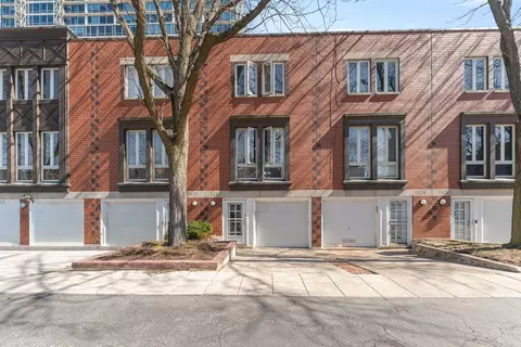 1422 S State St, Chicago, IL 60605