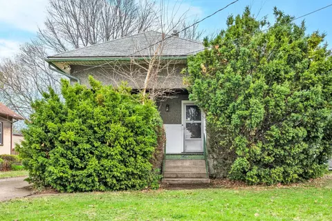 2319 5th St, Peru, IL 61354