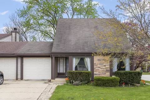 30 W050 Mulberry Ct, Warrenville, IL 60555