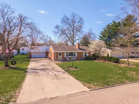 View/Area - 1903 Croxton Ave, Bloomington, IL 61701 photo 1 of 9