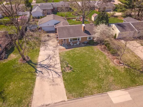 View/Area - 1903 Croxton Ave, Bloomington, IL 61701 photo 3 of 9