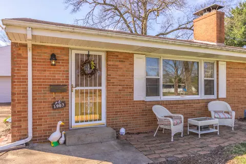 Exterior - 1903 Croxton Ave, Bloomington, IL 61701 photo 4 of 15