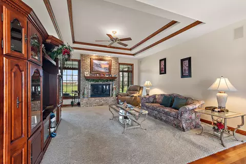 Living - 3095 N 5000w Rd, Kankakee, IL 60901 photo 2 of 2