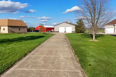 Exterior - 3095 N 5000w Rd, Kankakee, IL 60901 photo 10 of 11