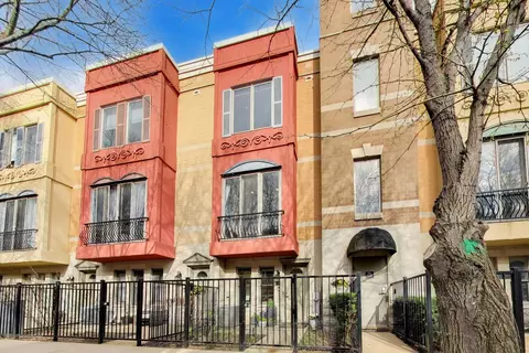 511 N Peoria St, Chicago, IL 60642