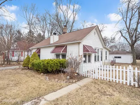 4817 Belmont Rd, Downers Grove, IL 60515