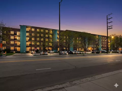 9355 Irving Park Rd #401, Schiller Park, IL 60176