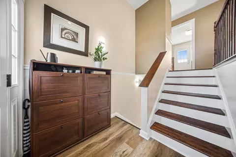 Entry Way - 1660 Jefferson Rd, Hoffman Estates, IL 60169 photo 1 of 2
