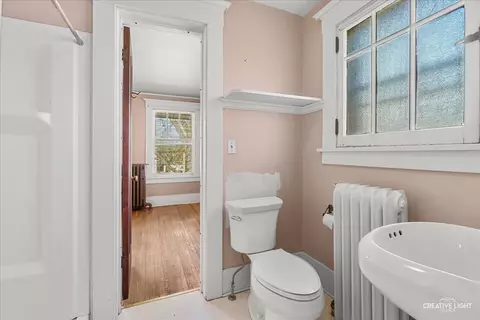 Bath - 427 E Benton St, Aurora, IL 60505 photo 2 of 3