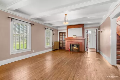 Living - 427 E Benton St, Aurora, IL 60505 photo 1 of 3