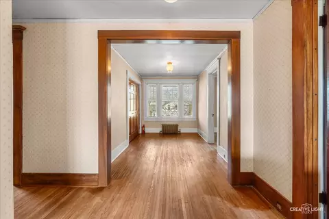 Entry Way - 427 E Benton St, Aurora, IL 60505 photo 5 of 5