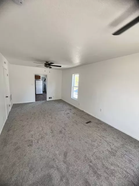 Living - 273 S 3rd Ave, Kankakee, IL 60901 photo 1 of 2