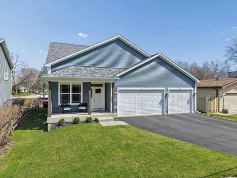 Exterior - 606 Mchenry Ave, Mchenry, IL 60050 photo 1 of 2