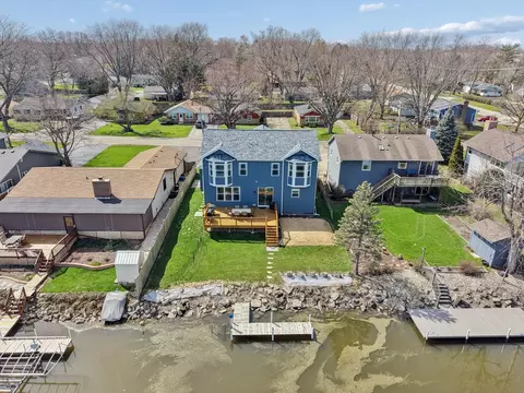 View/Area - 606 Mchenry Ave, Mchenry, IL 60050 photo 2 of 2