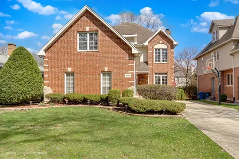 Undisclosed, Hinsdale, IL 60521