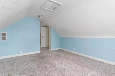 Bedroom - 701 E Buchanan St, Bloomington, IL 61701 photo 4 of 6