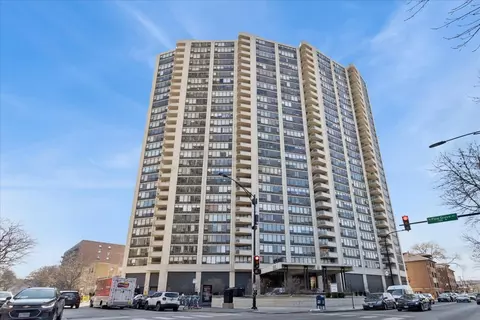 3930 N Pine Grove Ave #816, Chicago, IL 60613