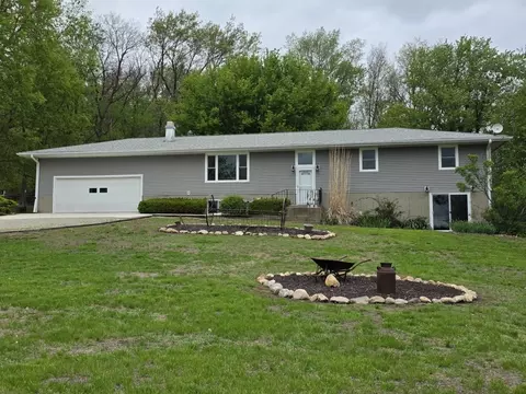 15510 Lomax Rd, Prophetstown, IL 61277