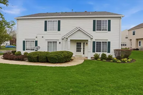 682 Fieldcrest Dr #A, South Elgin, IL 60177